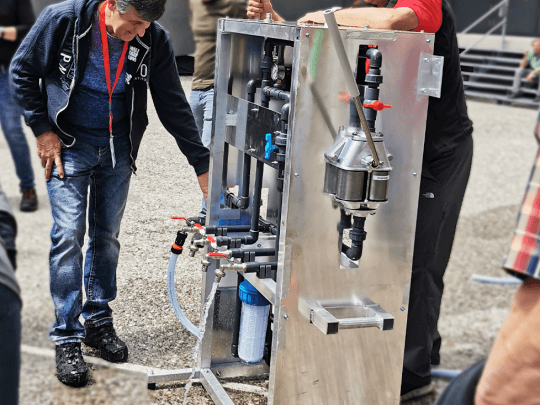Fertige Wasserfilteranlage auf Event