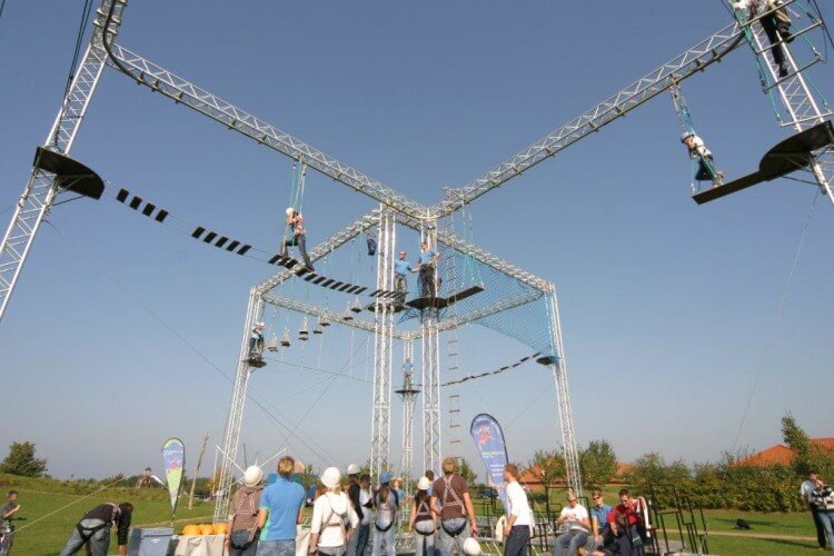 mobiler Hochseilgarten