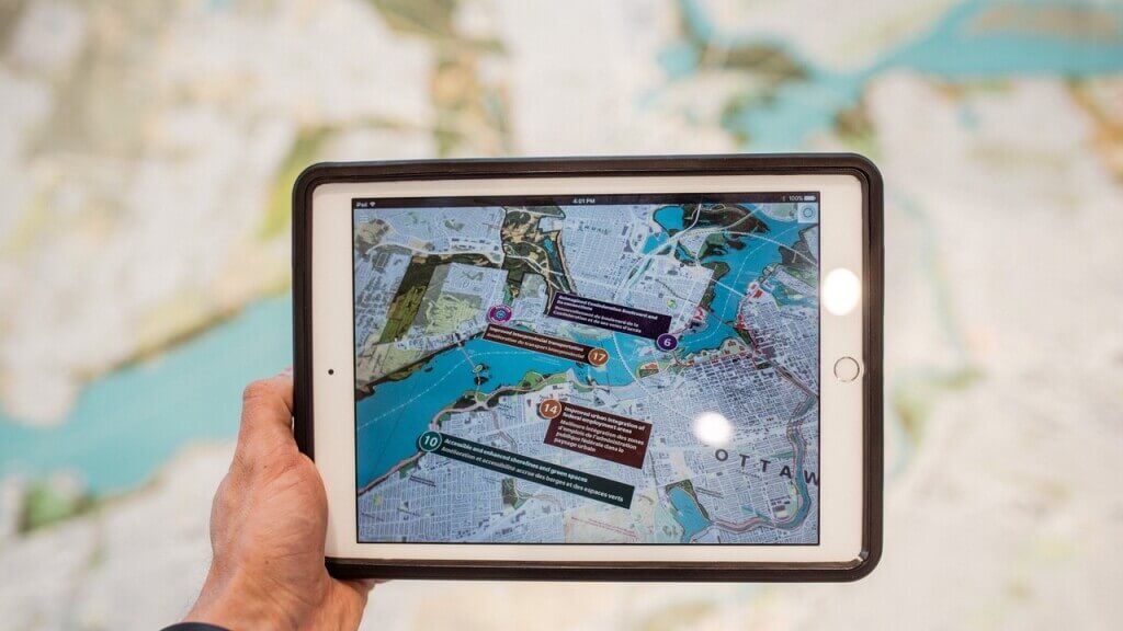Durch Augmented Reality kann die Navigation auf Events erleichtert werden