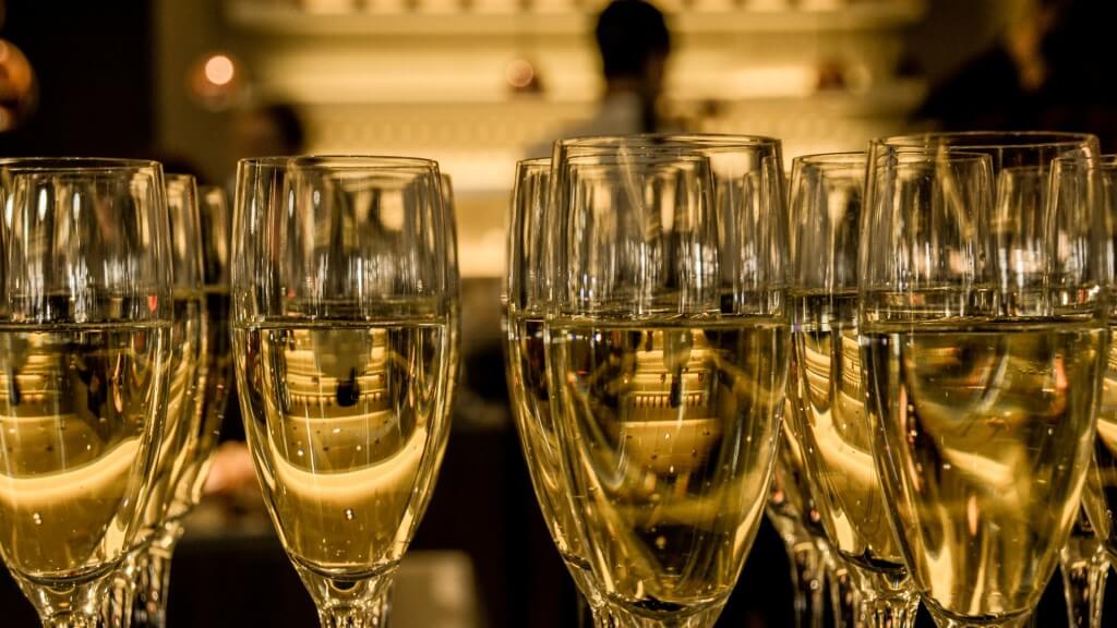 Perfekt zum Anstoßen: Moussierende Getränke
