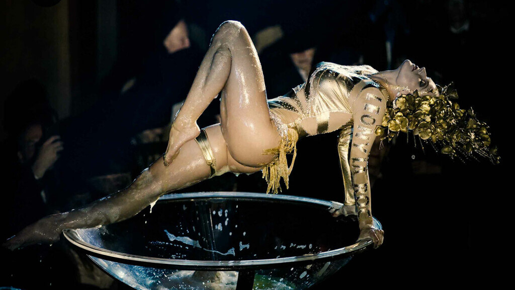 Burlesque-Künstlerin Leony La Roc