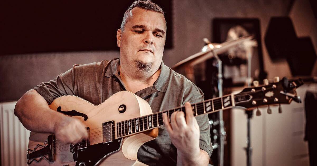 Musikproduzent Marc Smith buchen