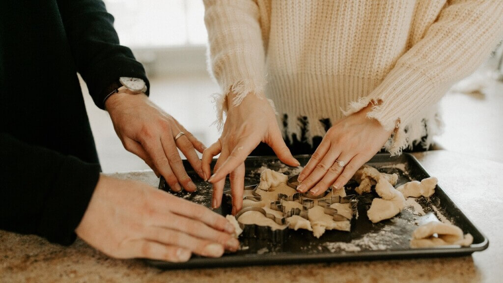 Plätzchen: Können auch gemeinsam im Online-Meeting gebacken werden und bringen alle in weihnachtliche Stimmung