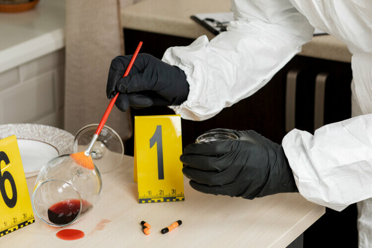 Spurensicherung Weinglas