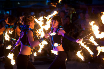 Spice Feuershow 2 Frauen