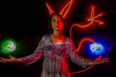 Lightpainting Fotobox Bild mit Frau als Teufel