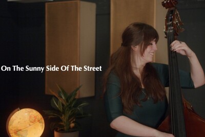 On The Sunnyside Of The Street - Jimmy McHough / JazzCafé - Premium (by myband.de)