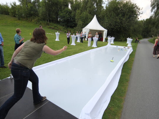 Eisstockschießen draußen