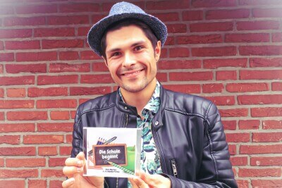 Chris Martius mit seiner Schulanfangs-CD „Hurra, die Schule beginnt“