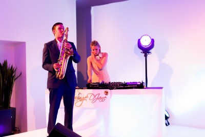 David Milzow (Sax) und DJane IngaWee live on stage@ Bentley-Maserati Hannover