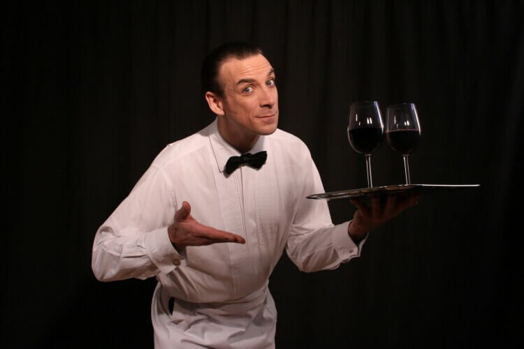 Ullich Steybe - der pantomimische Comedykellner mit Stil