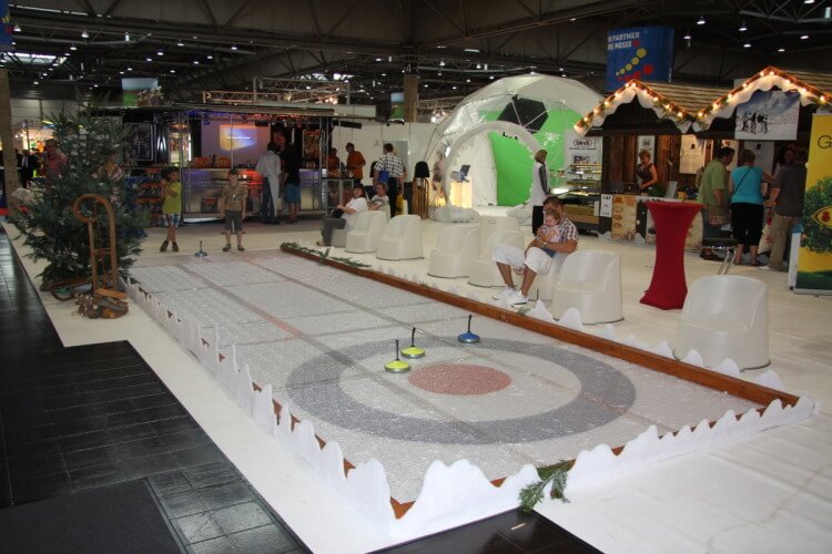 Eisstockschießen drinnen