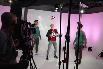 Fußball Freestyle Werbung FC Bayern