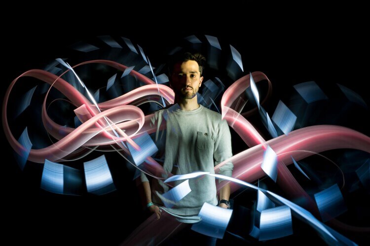 Lightpainting Fotobox Bild mit Mann