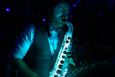 Adrian Planitz, LED-Saxophone Show
