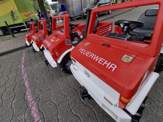 Feuerwehr-Unimog-Parkour