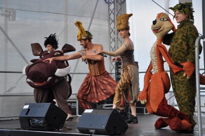 König der Löwen-Show auf einer Bühne