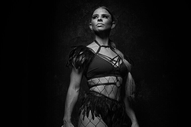 Seilspringen zum Thema electric swing